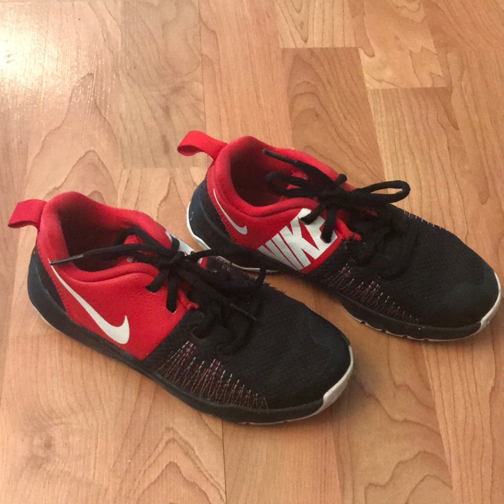 Nike basketball shoes size 13